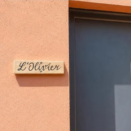 Appartement T3 L'olivier & Jardin 1 A 4 Pers A Terra